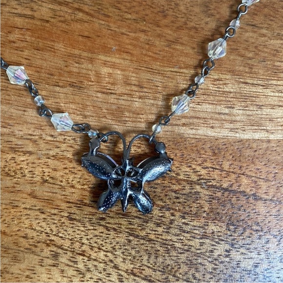 VTG 90’s Y2K Beaded Iridescent Butterfly Choker Necklace - Picture 5 of 6